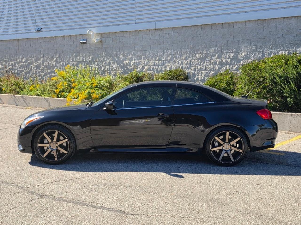 2013 Infiniti G37 SPORT-CONVERTIBLE-NO ACCIDENTS-FULL SERVICE HISTORY Photo