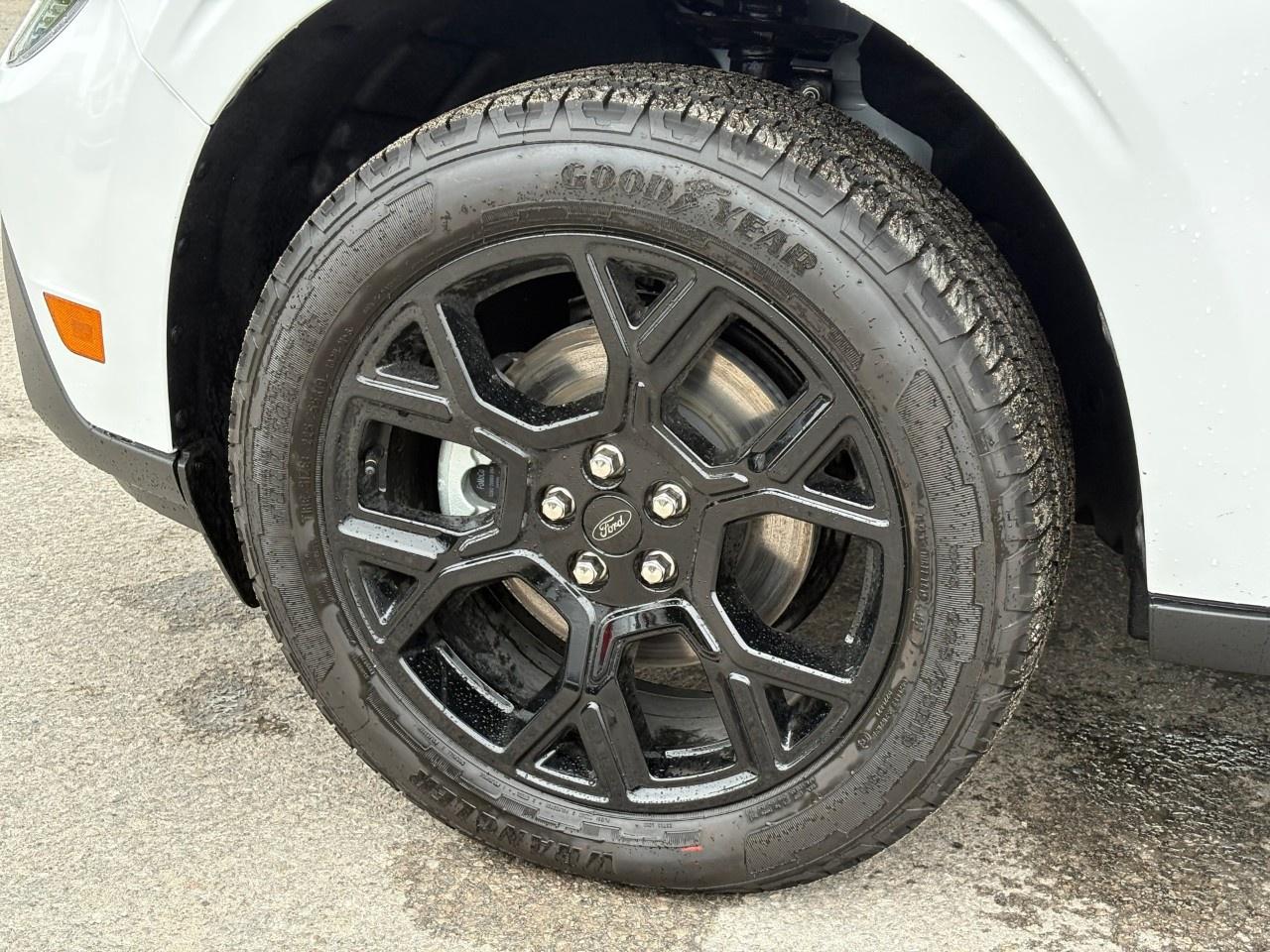 2026 Ford Maverick XLT AWD SuperCrew Photo