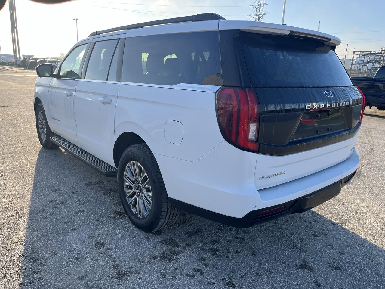 2027 Ford Expedition Platinum Max 4X4 Photo3