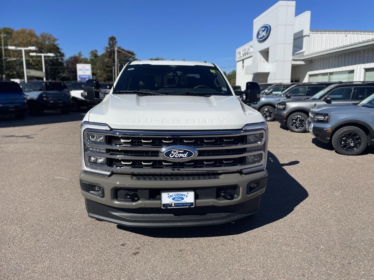 2027 Ford F-250 Super Duty SRW King Ranch Photo1