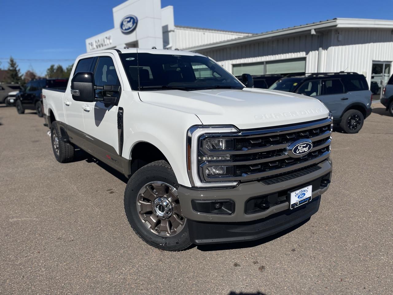 2027 Ford F-250 Super Duty SRW King Ranch Photo0