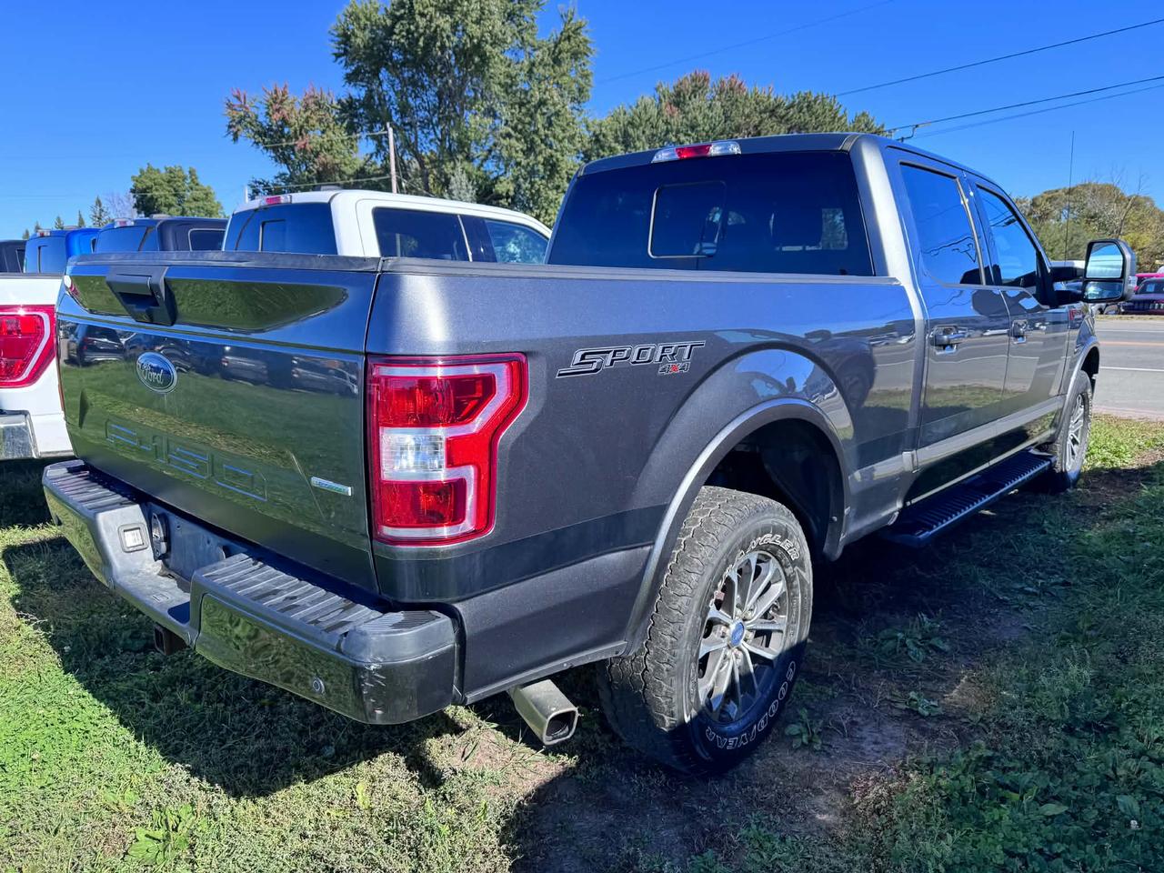 2019 Ford F-150 XLT Photo5