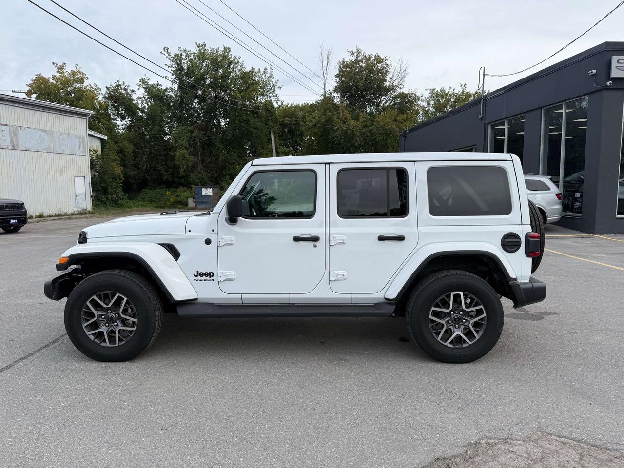 2026 Jeep Wrangler Sahara 4 Door 4X4 - One Touch Power Top! Photo