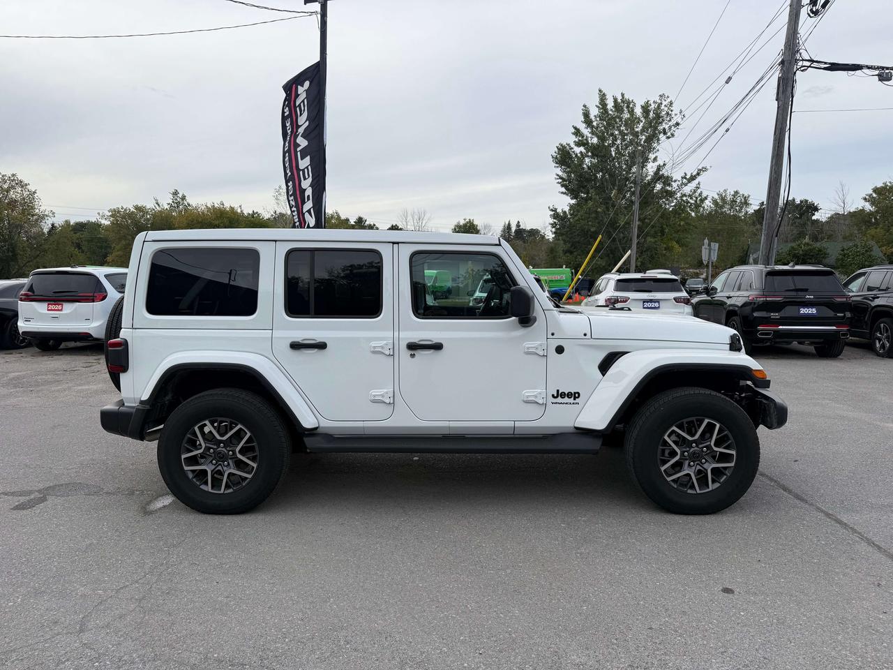 2026 Jeep Wrangler Sahara 4 Door 4X4 - One Touch Power Top! Photo