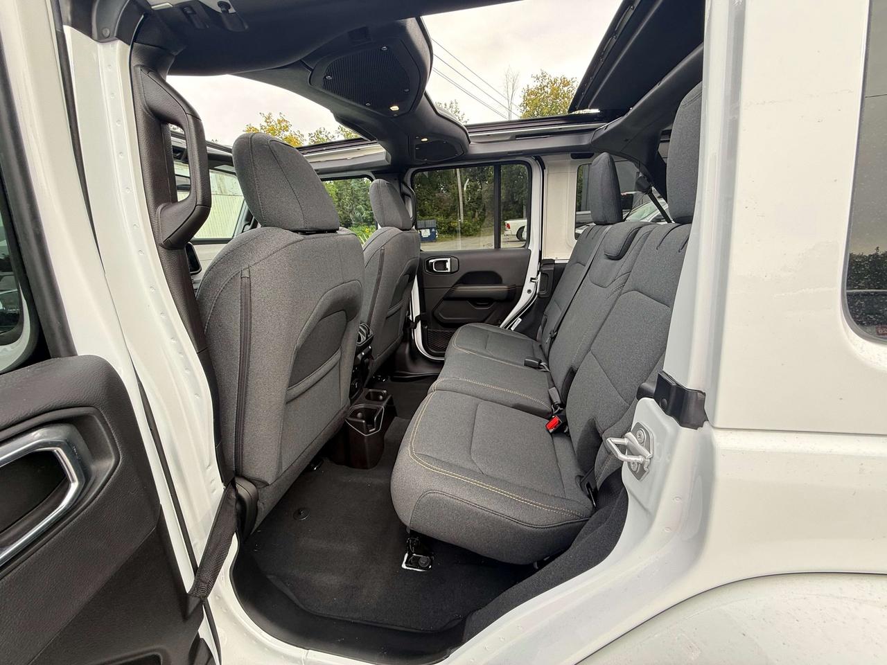 2026 Jeep Wrangler Sahara 4 Door 4X4 - One Touch Power Top! Photo