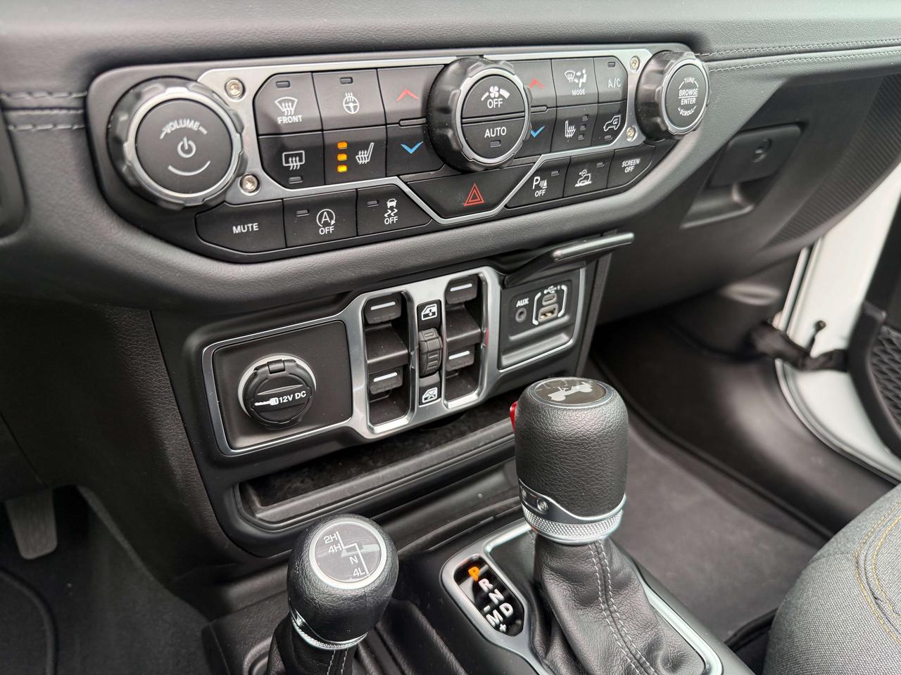 2026 Jeep Wrangler Sahara 4 Door 4X4 - One Touch Power Top! Photo