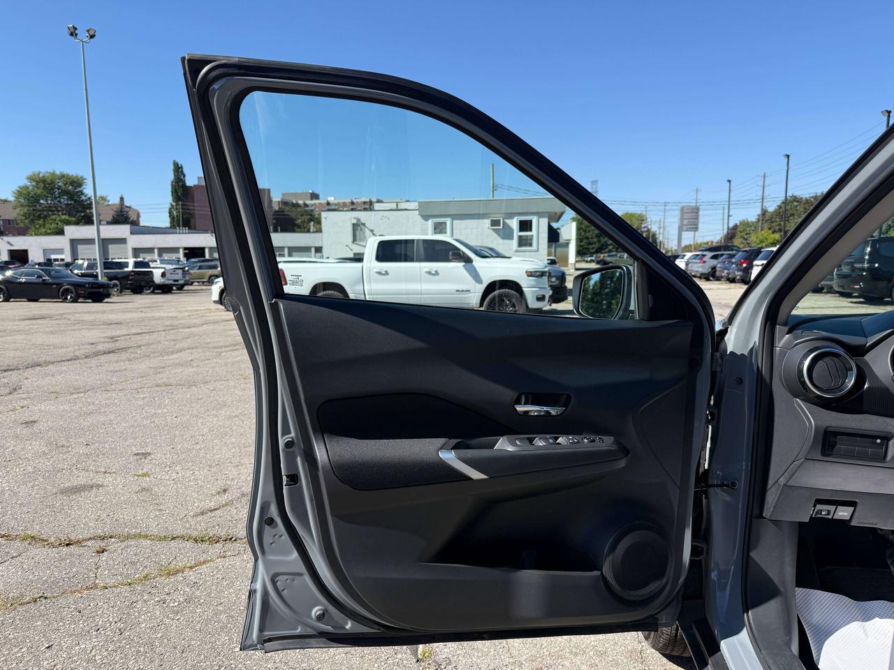 2024 Nissan Kicks SV | BACKUP CAMERA | REMOTE START | BLIND SPOT | Photo