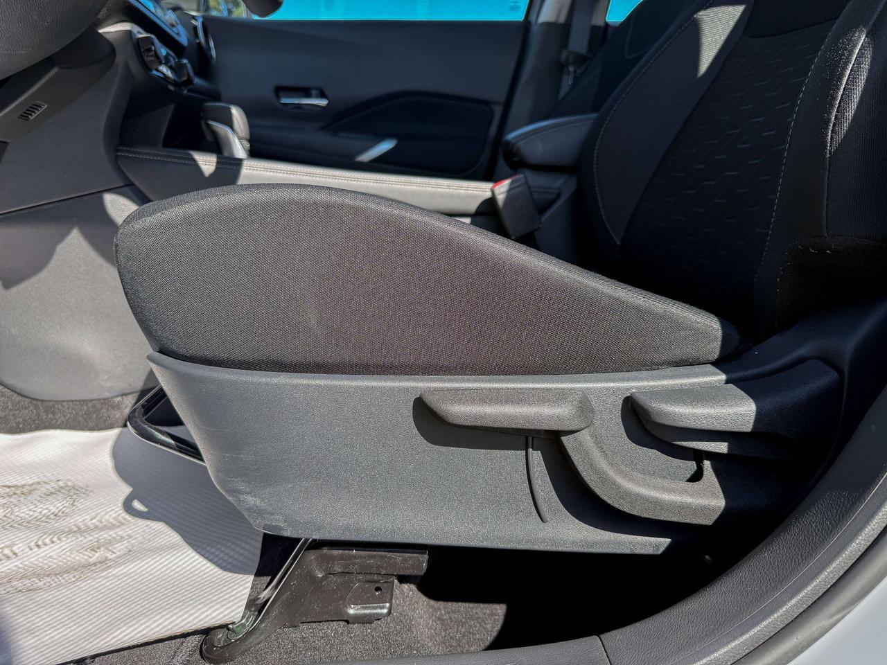 2024 Nissan Kicks SV | BACKUP CAMERA | REMOTE START | BLIND SPOT | Photo