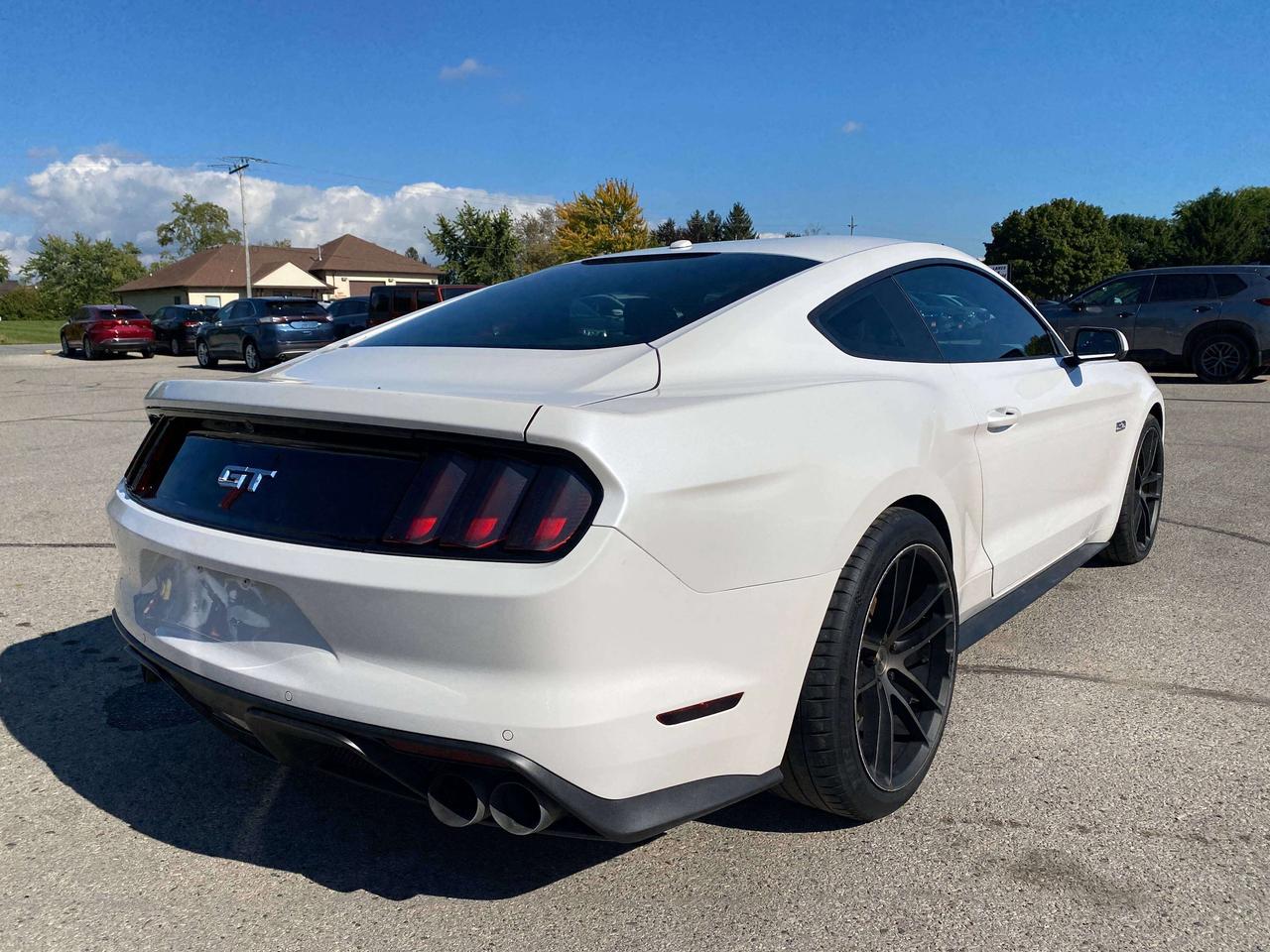 2017 Ford Mustang GT, 6 SPEED MANUAL, 5L, HEATED/ COOLED LEATHER! Photo