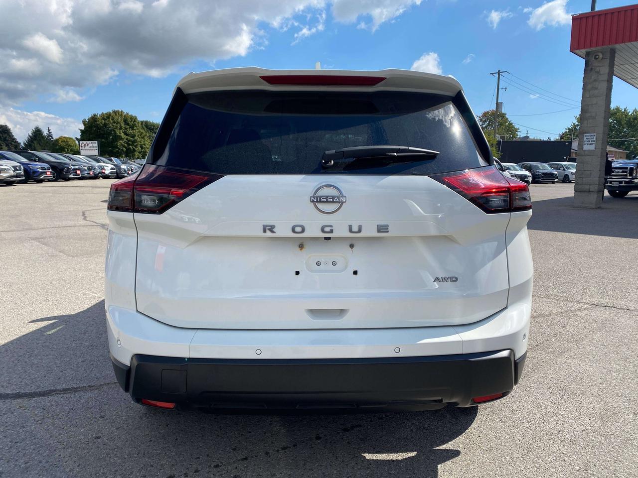 2024 Nissan Rogue S, REMOTE START, BACK UP CAMERA, CLEAN CARFAX! - Photo #7