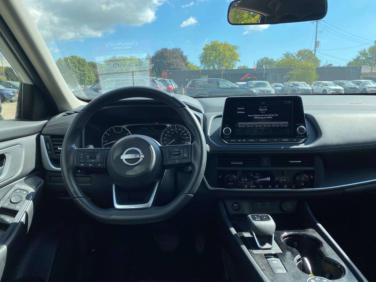 2024 Nissan Rogue S, REMOTE START, BACK UP CAMERA, CLEAN CARFAX! Photo