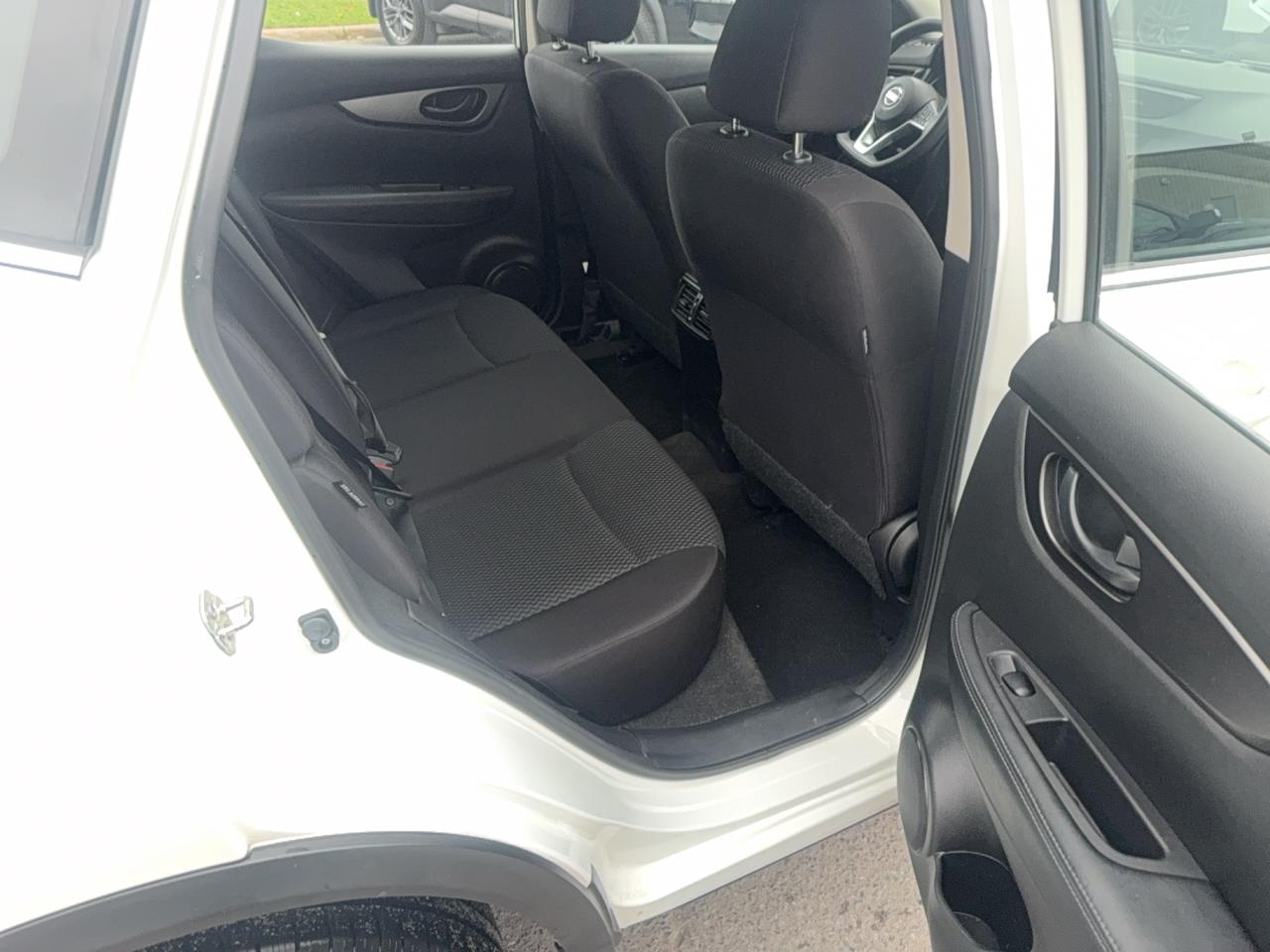 2020 Nissan Qashqai S