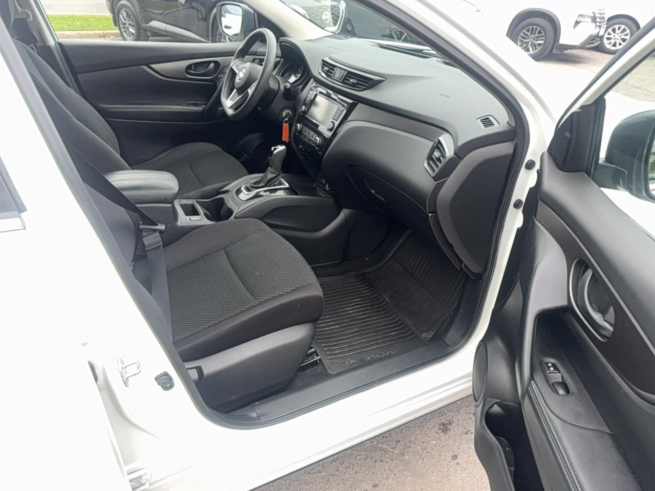 2020 Nissan Qashqai S