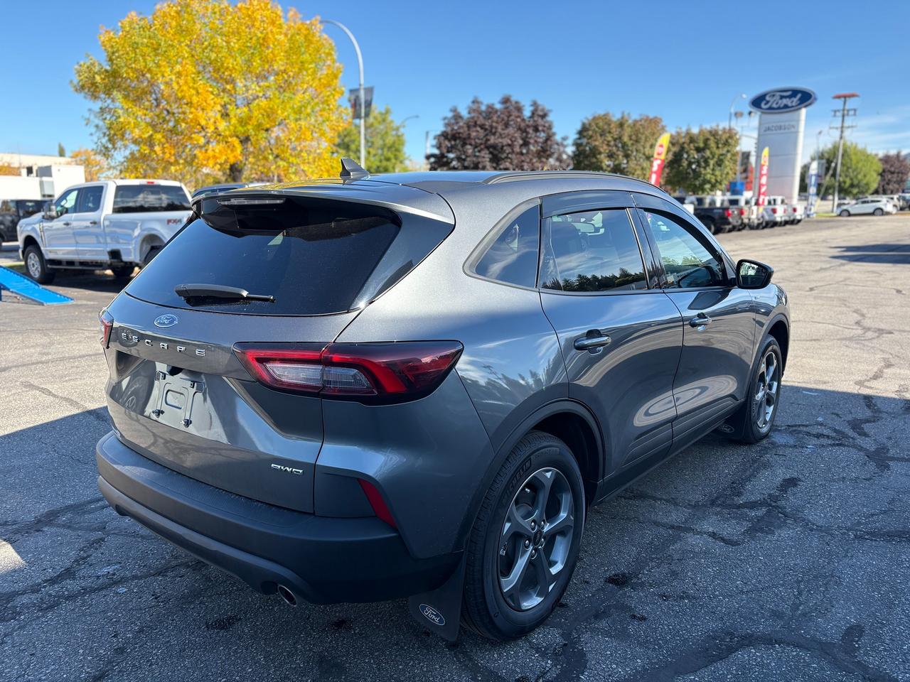 2025 Ford Escape ST-Line Select Photo4