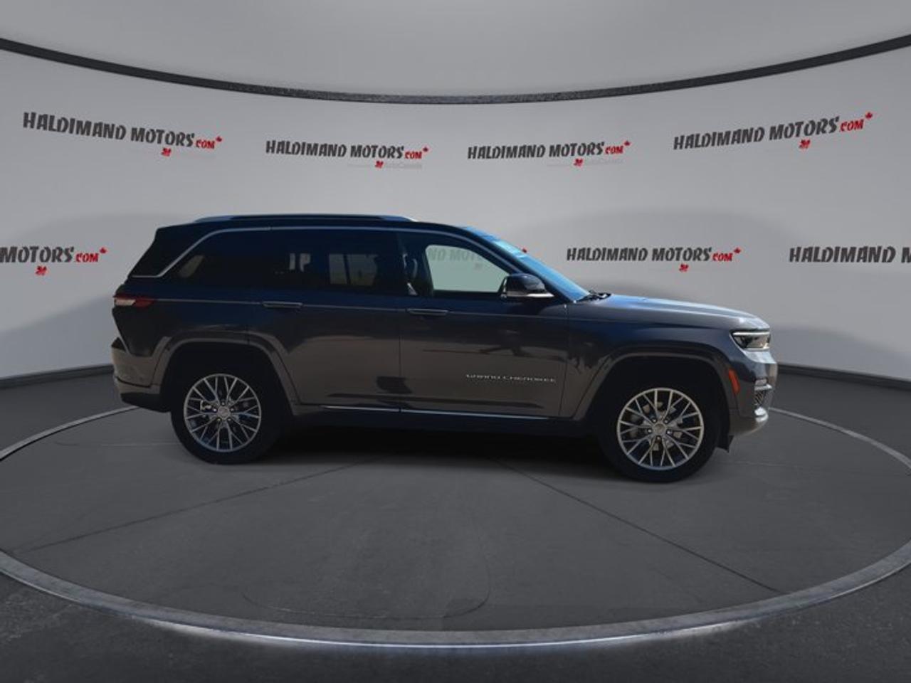 2023 Jeep Grand Cherokee Summit 4x4 | One Owner | No Accidents | 360 Camera Photo