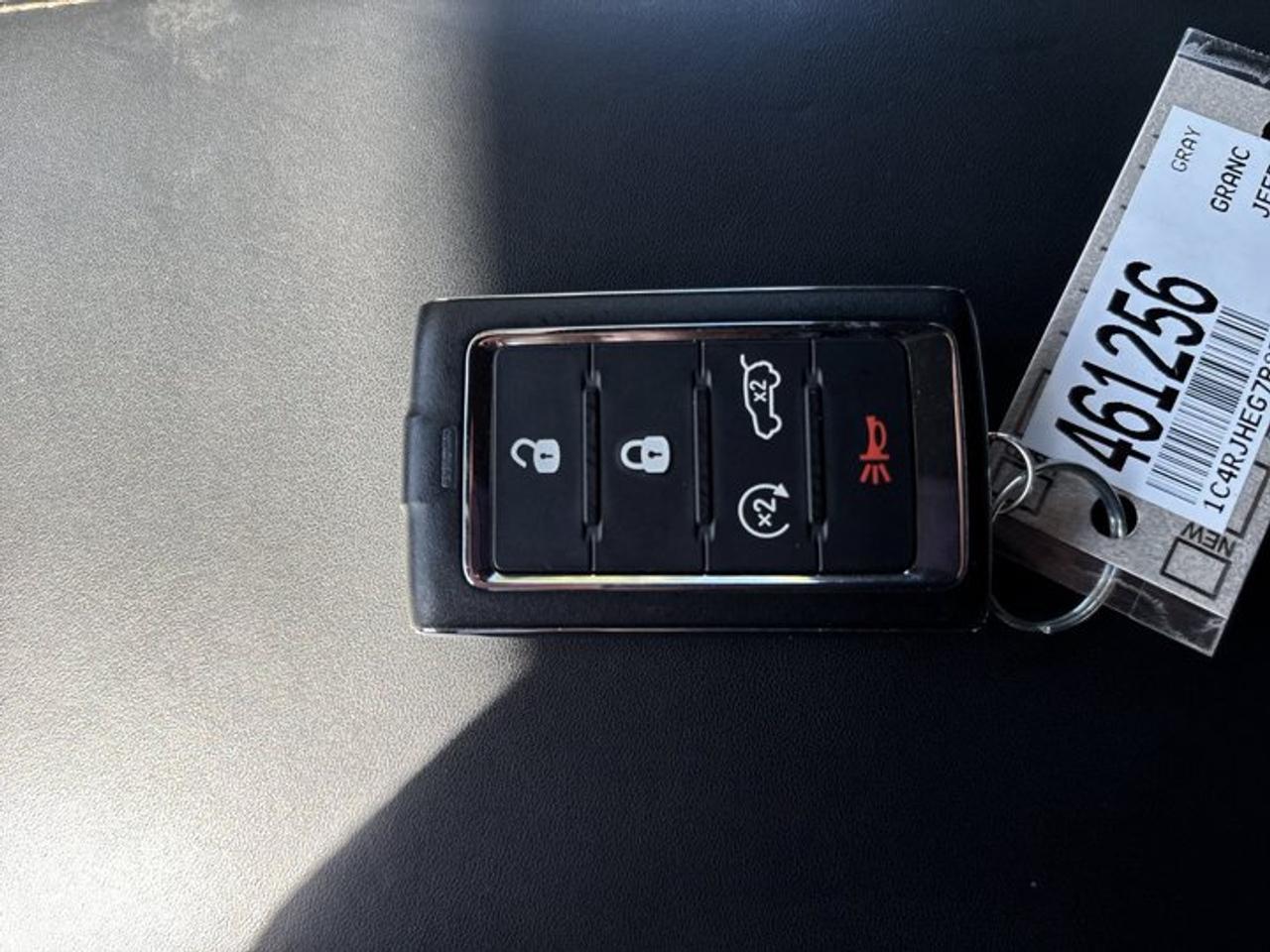 2023 Jeep Grand Cherokee Summit 4x4 | One Owner | No Accidents | 360 Camera Photo