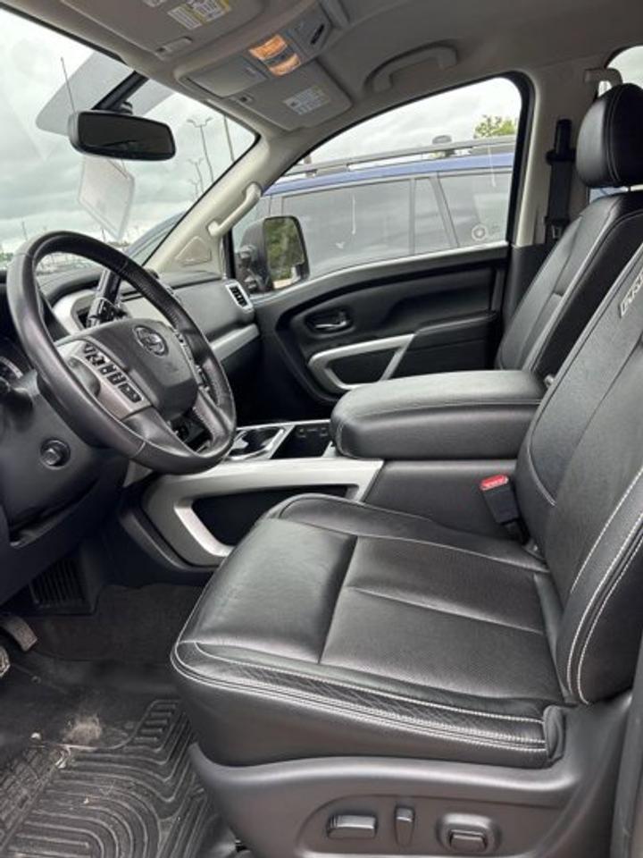 2019 Nissan Titan PRO-4X Crew Cab 4x4 | No Accidents | Ventilated Seats | 360 Camera | Heated Steering Photo