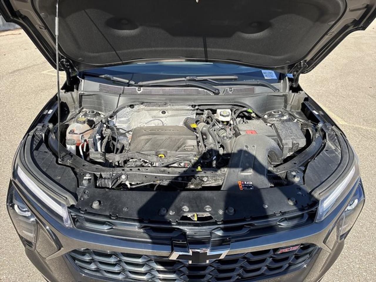 2025 Chevrolet Trax RS FWD | One Owner | No Accidents | Sunroof | Leather Seats Photo