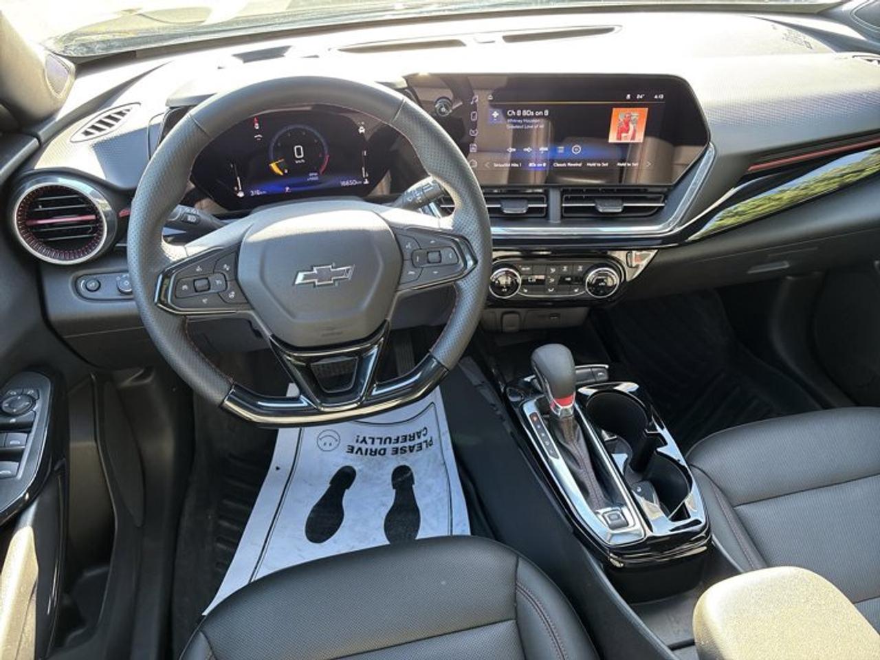 2025 Chevrolet Trax RS FWD | One Owner | No Accidents | Sunroof | Leather Seats Photo