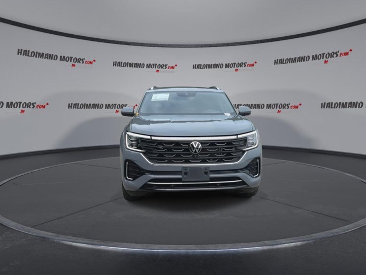 2024 Volkswagen Atlas Cross Sport Execline 4WD | One Owner | No Accidents Photo