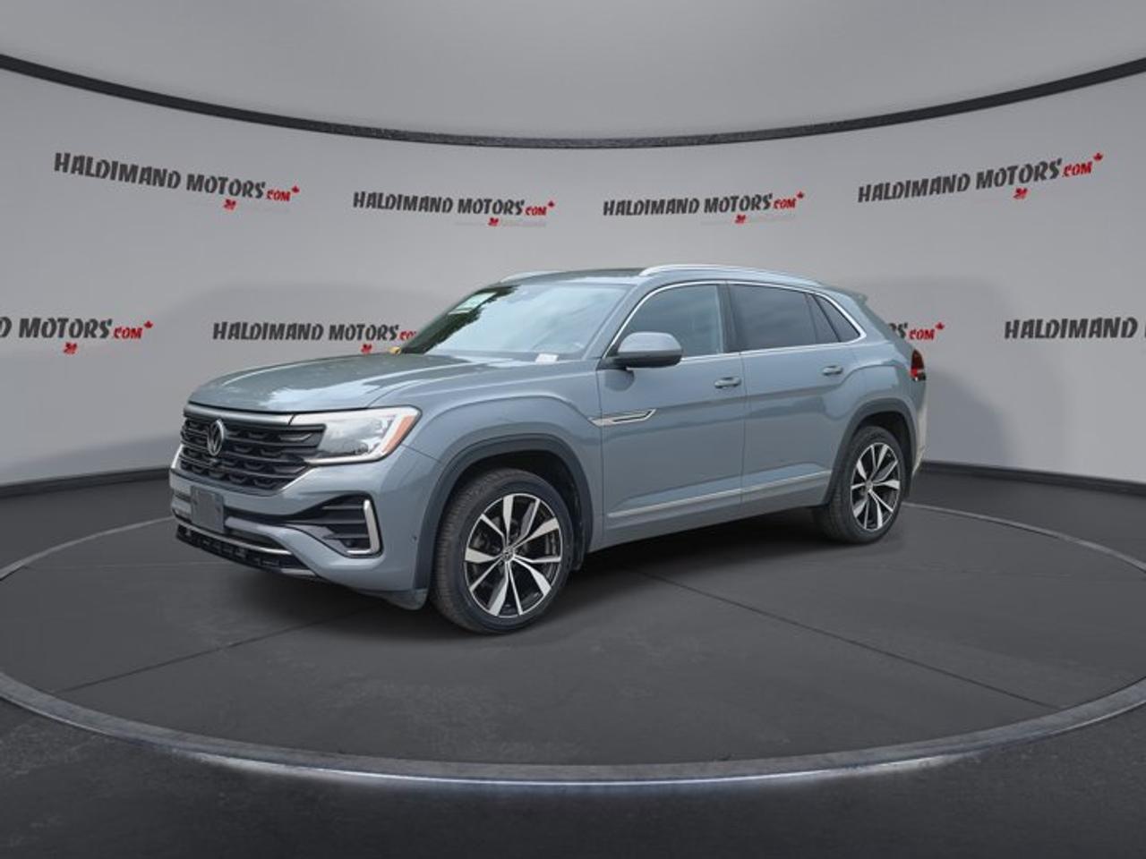 2024 Volkswagen Atlas Cross Sport Execline 4WD | One Owner | No Accidents Photo