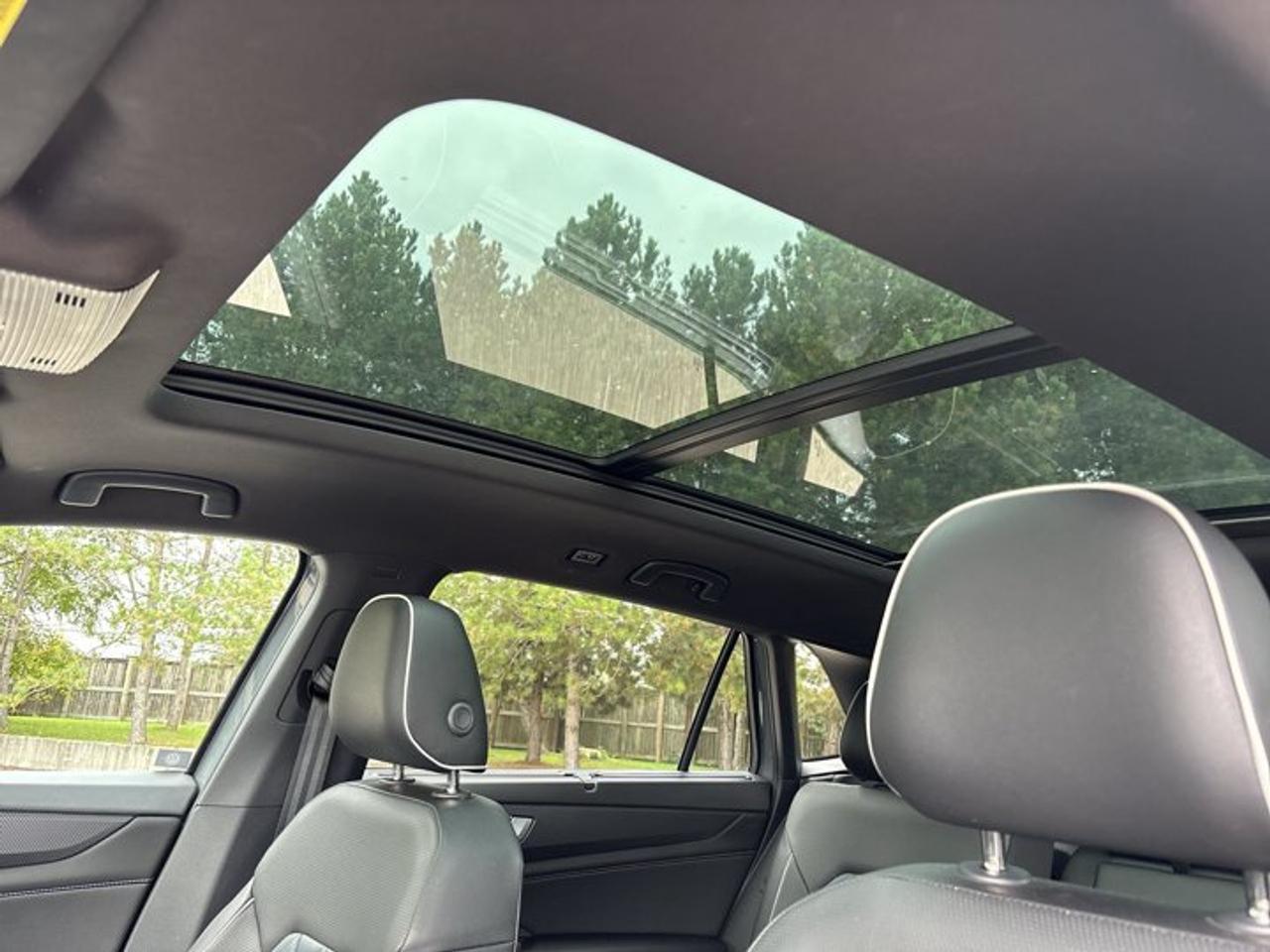 2024 Volkswagen Atlas Cross Sport Execline 4WD | One Owner | No Accidents Photo
