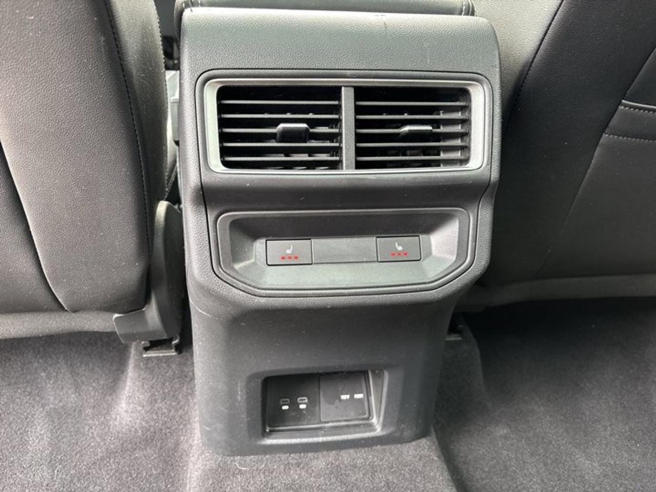 2024 Volkswagen Atlas Cross Sport Execline 4WD | One Owner | No Accidents Photo