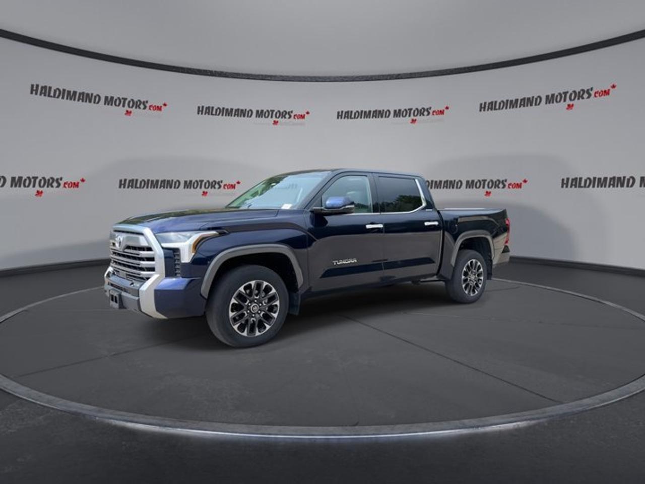 2023 Toyota Tundra Limited CrewMax 5.5' Bed 4x4 | No Accidents | Leather Seats Photo