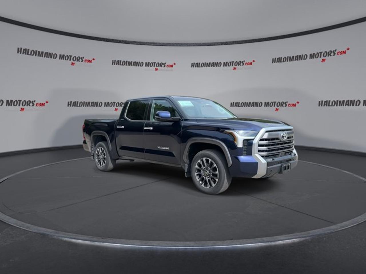 2023 Toyota Tundra Limited CrewMax 5.5' Bed 4x4 | No Accidents | Leather Seats Photo5