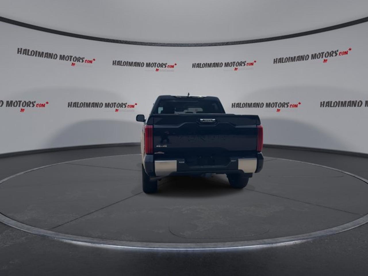 2023 Toyota Tundra Limited CrewMax 5.5' Bed 4x4 | No Accidents | Leather Seats Photo
