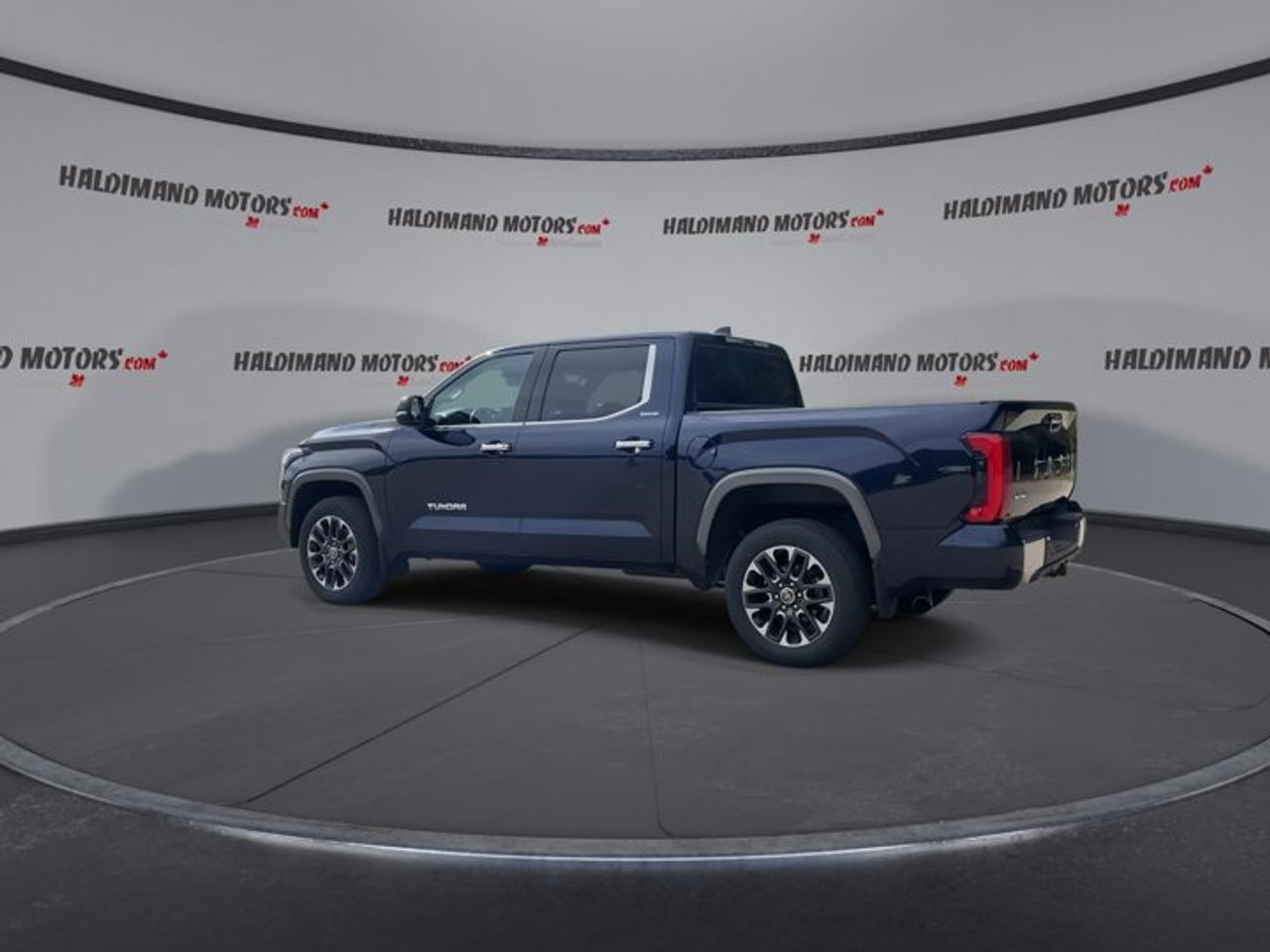 2023 Toyota Tundra Limited CrewMax 5.5' Bed 4x4 | No Accidents | Leather Seats Photo
