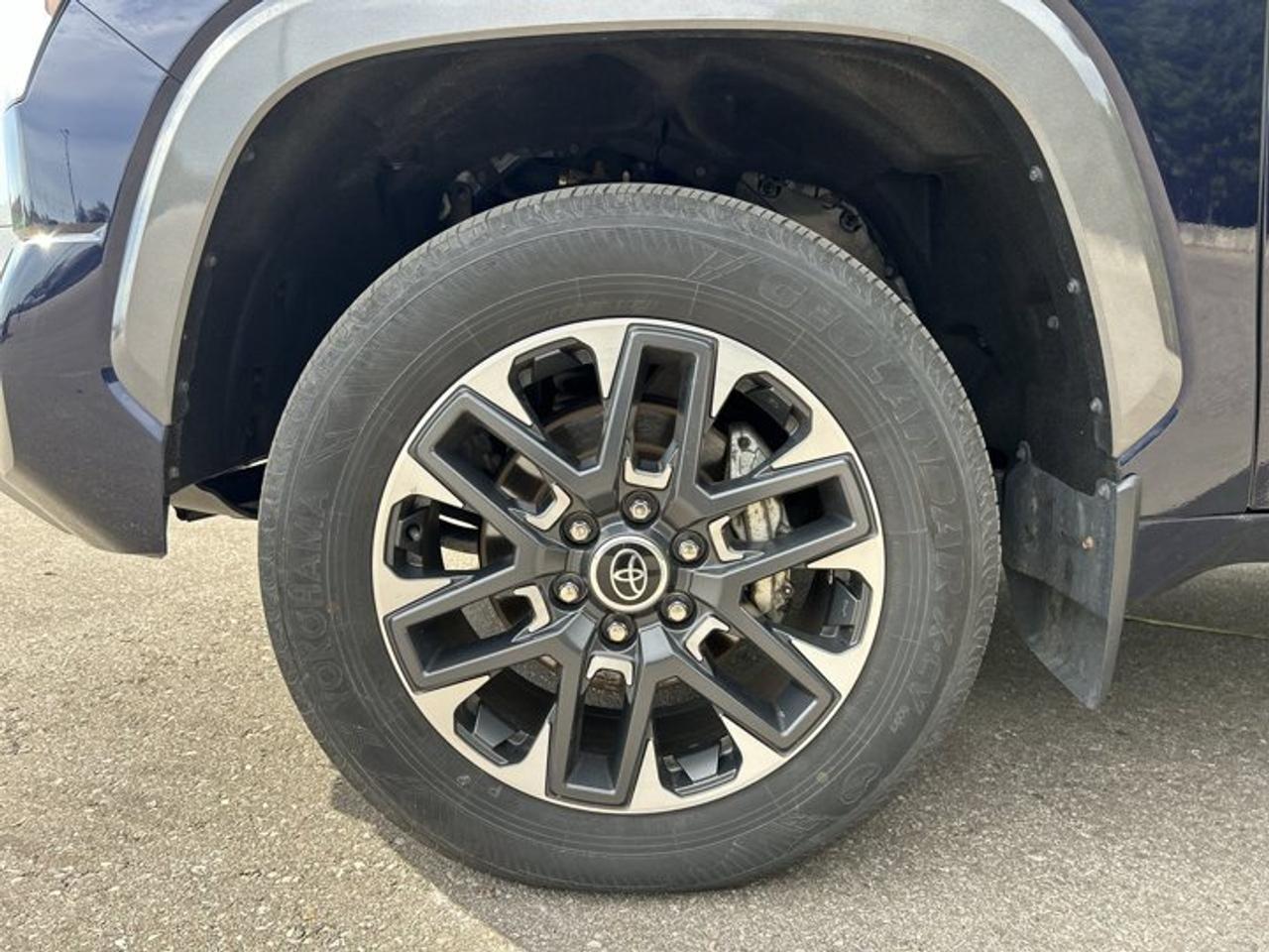 2023 Toyota Tundra Limited CrewMax 5.5' Bed 4x4 | No Accidents | Leather Seats Photo