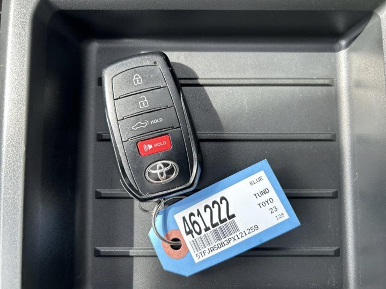 2023 Toyota Tundra Limited CrewMax 5.5' Bed 4x4 | No Accidents | Leather Seats Photo