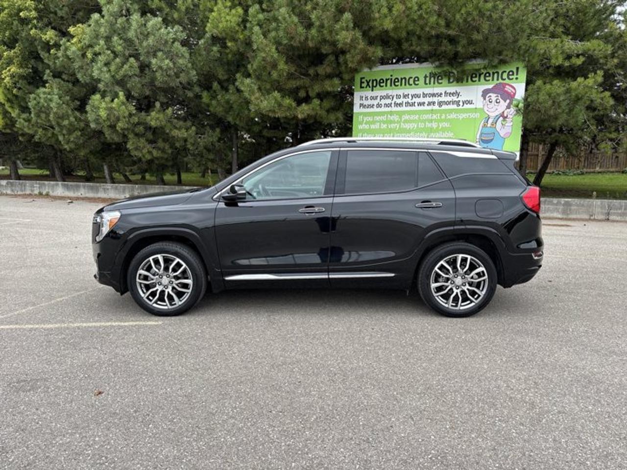 2024 GMC Terrain Denali AWD | No Accidents | Vent. Front Seats Photo