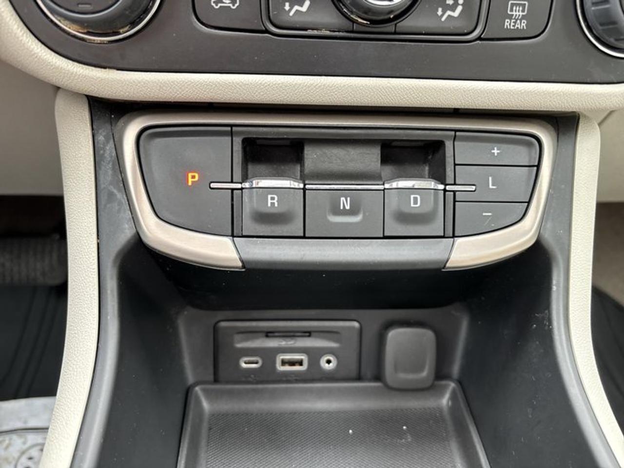 2024 GMC Terrain Denali AWD | No Accidents | Vent. Front Seats Photo