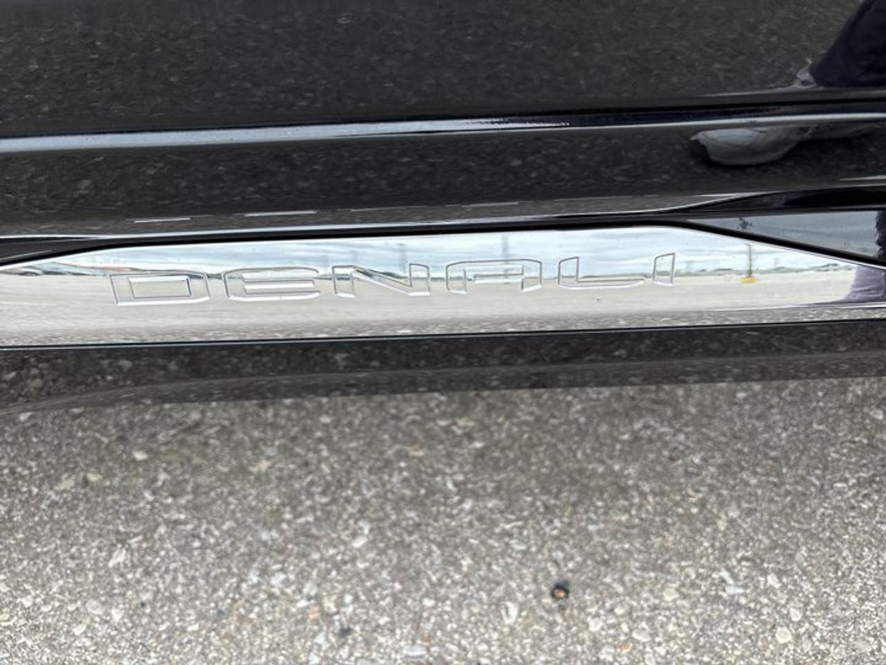 2024 GMC Terrain Denali AWD | No Accidents | Vent. Front Seats Photo
