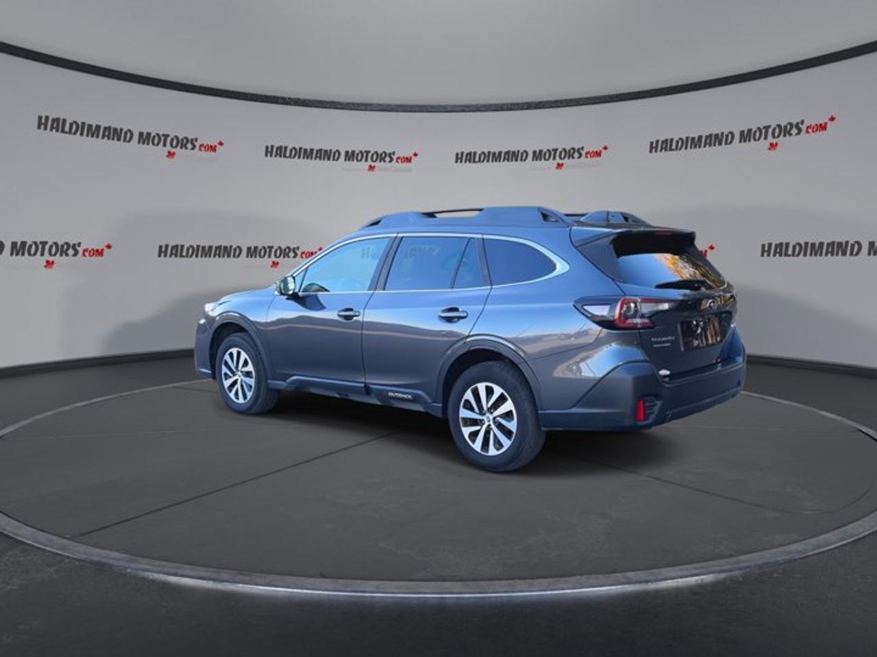2022 Subaru Outback Touring AWD | No Accidents | Heated Steering Photo