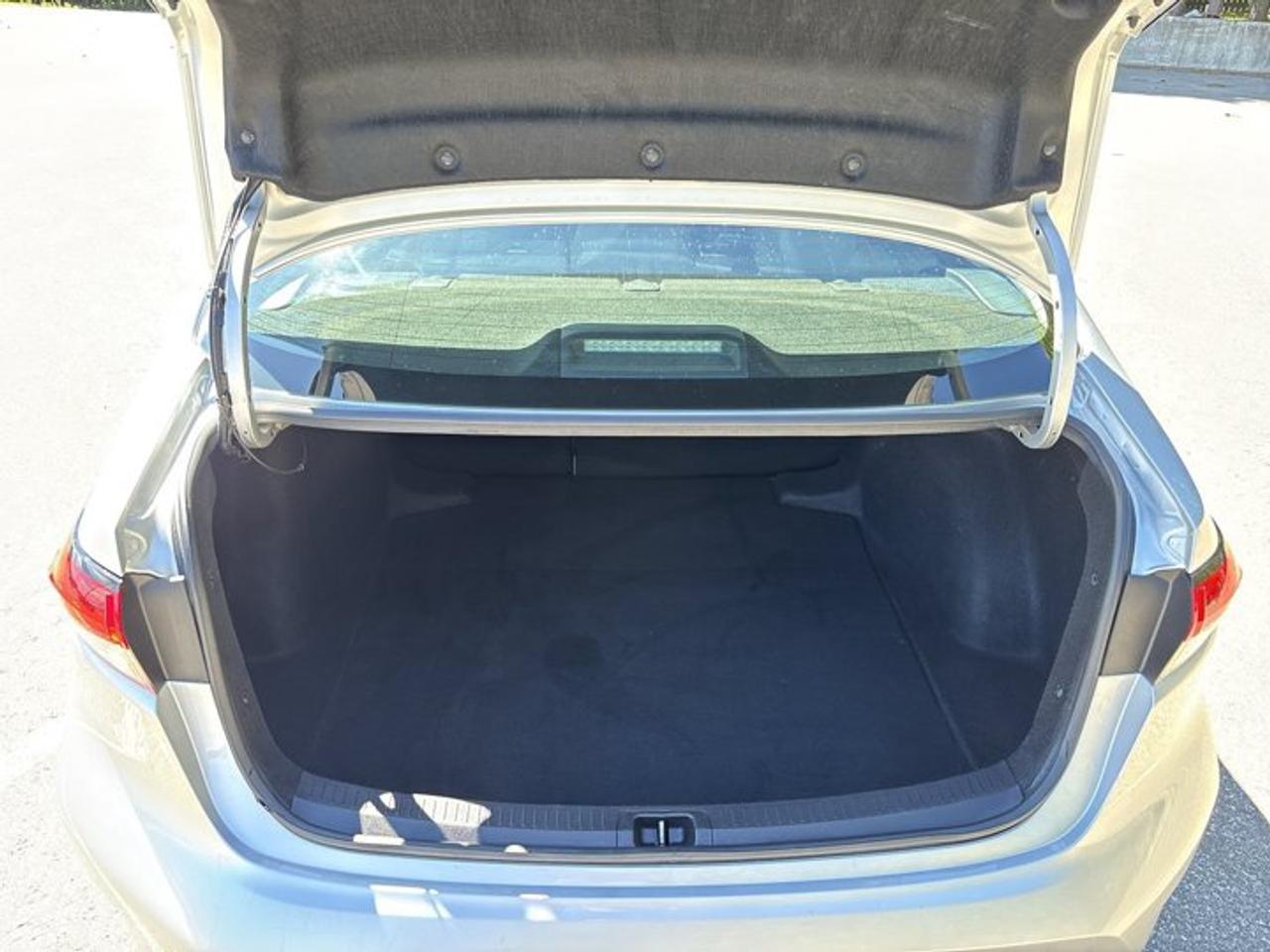 2020 Toyota Corolla LE | No Accidents | Heated Steering Photo