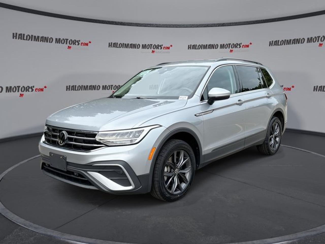 2023 Volkswagen Tiguan Comfortline 4WD | Heated Steering Wheel Photo0