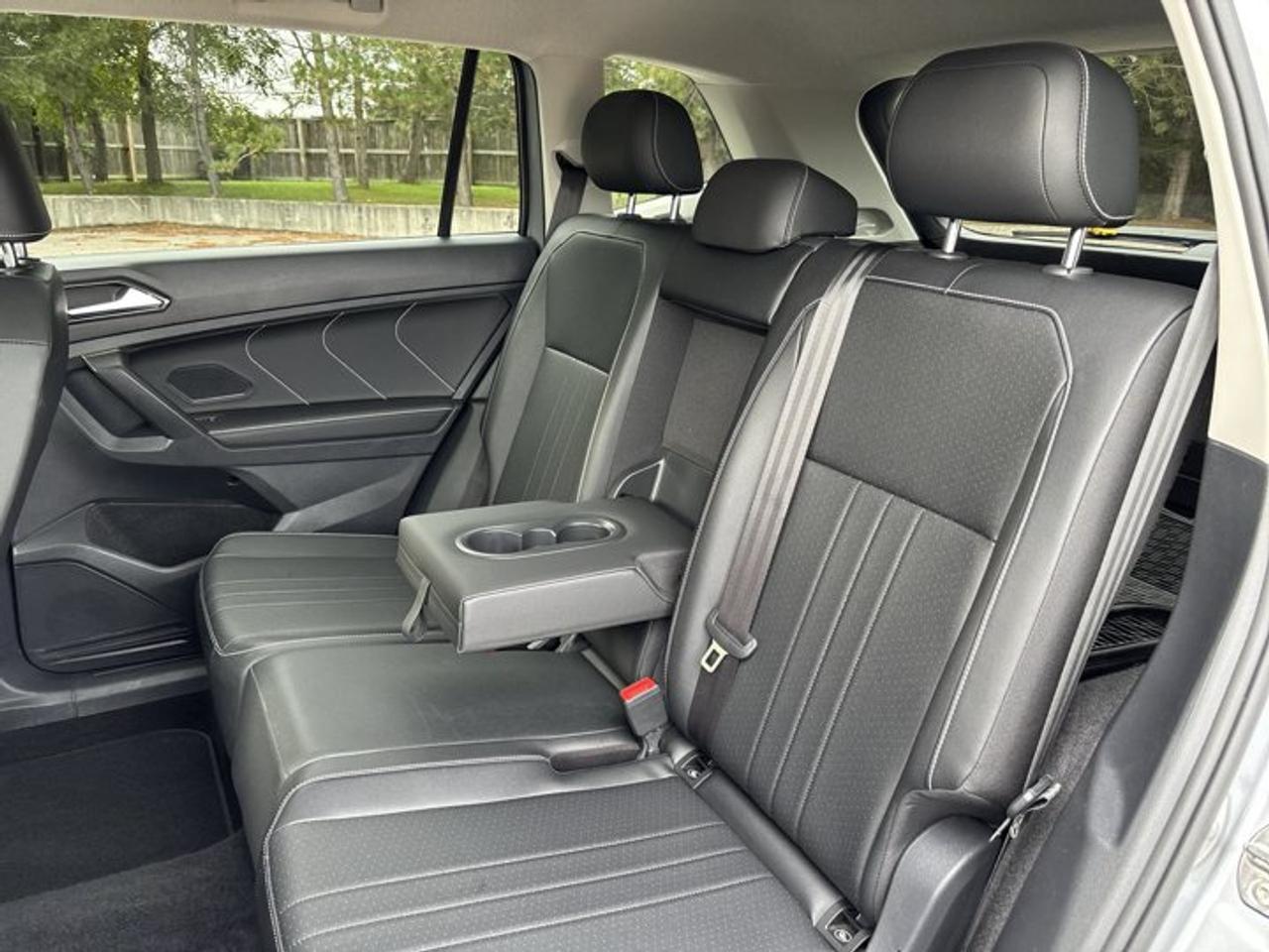 2023 Volkswagen Tiguan Comfortline 4WD | Heated Steering Wheel Photo