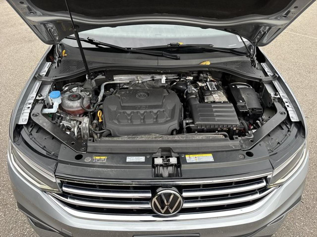 2023 Volkswagen Tiguan Comfortline 4WD | Heated Steering Wheel Photo