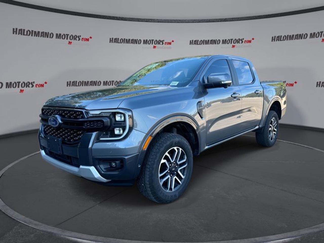 2024 Ford Ranger LARIAT Sport SuperCrew 5' Box 4WD | Leather Seats Photo0