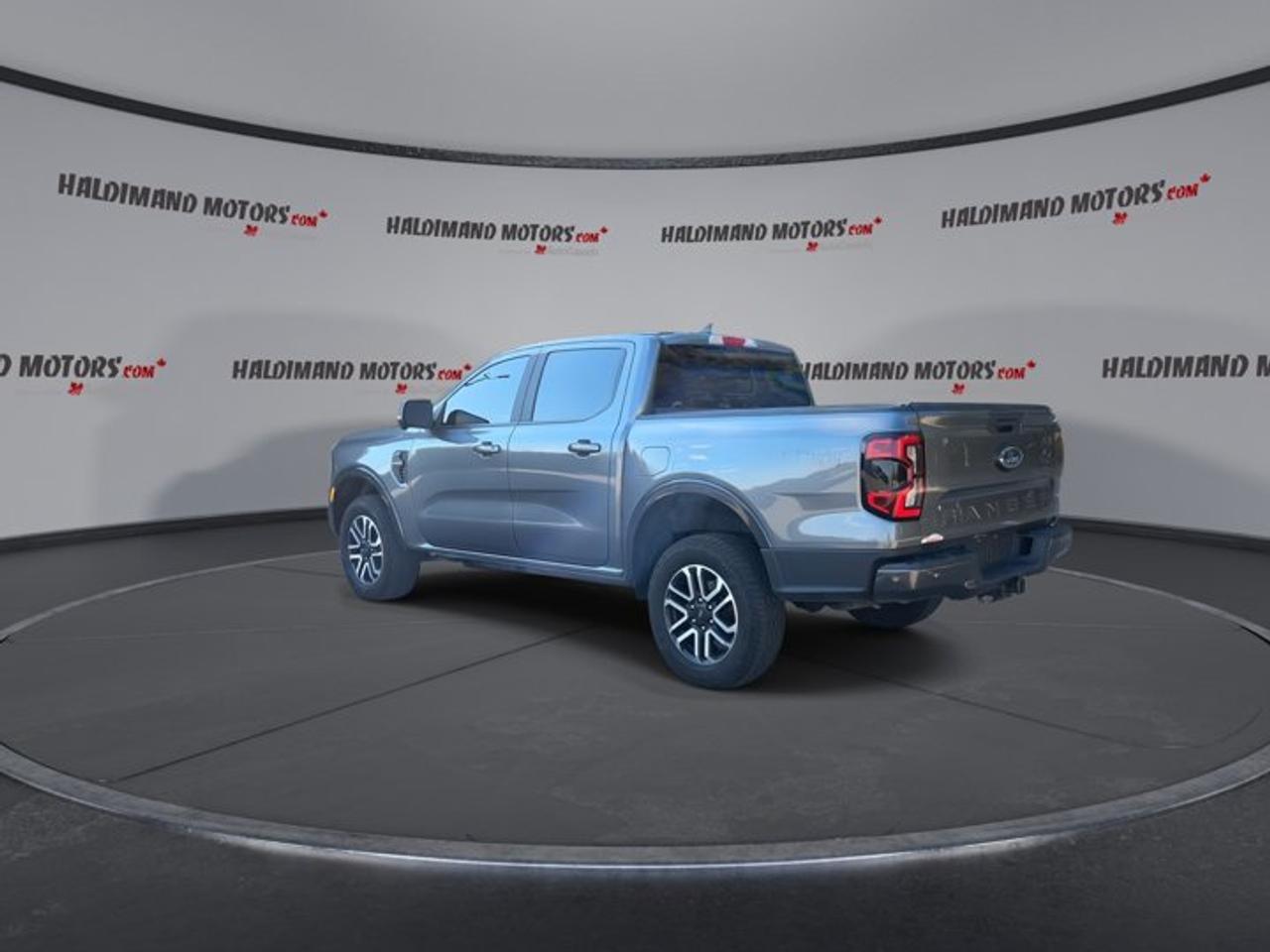 2024 Ford Ranger LARIAT Sport SuperCrew 5' Box 4WD | Leather Seats Photo