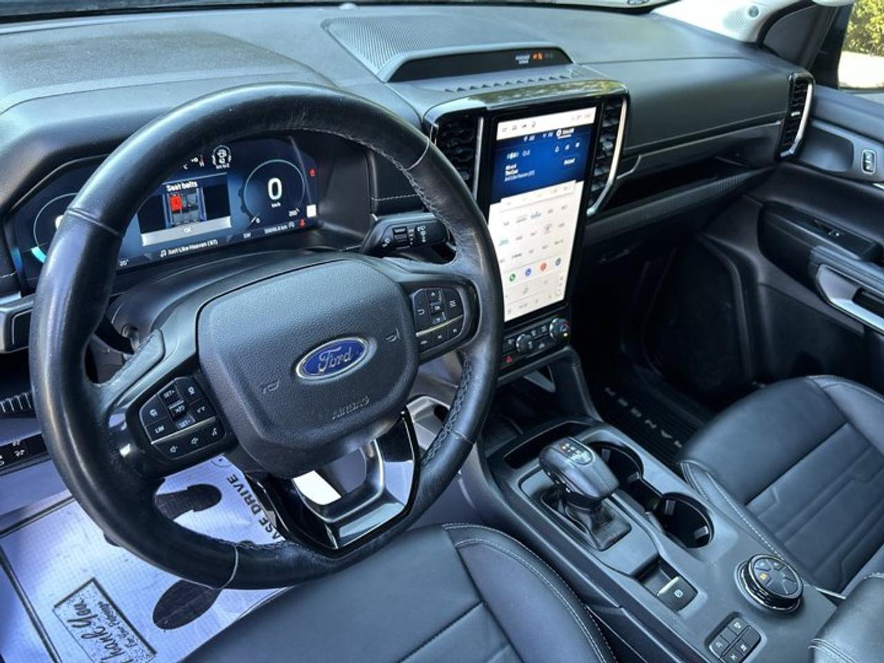 2024 Ford Ranger LARIAT Sport SuperCrew 5' Box 4WD | Leather Seats Photo