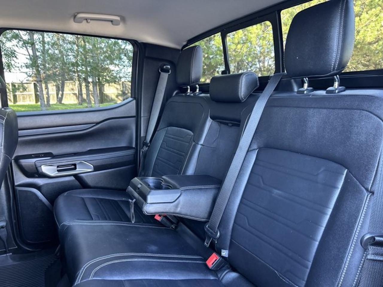 2024 Ford Ranger LARIAT Sport SuperCrew 5' Box 4WD | Leather Seats Photo