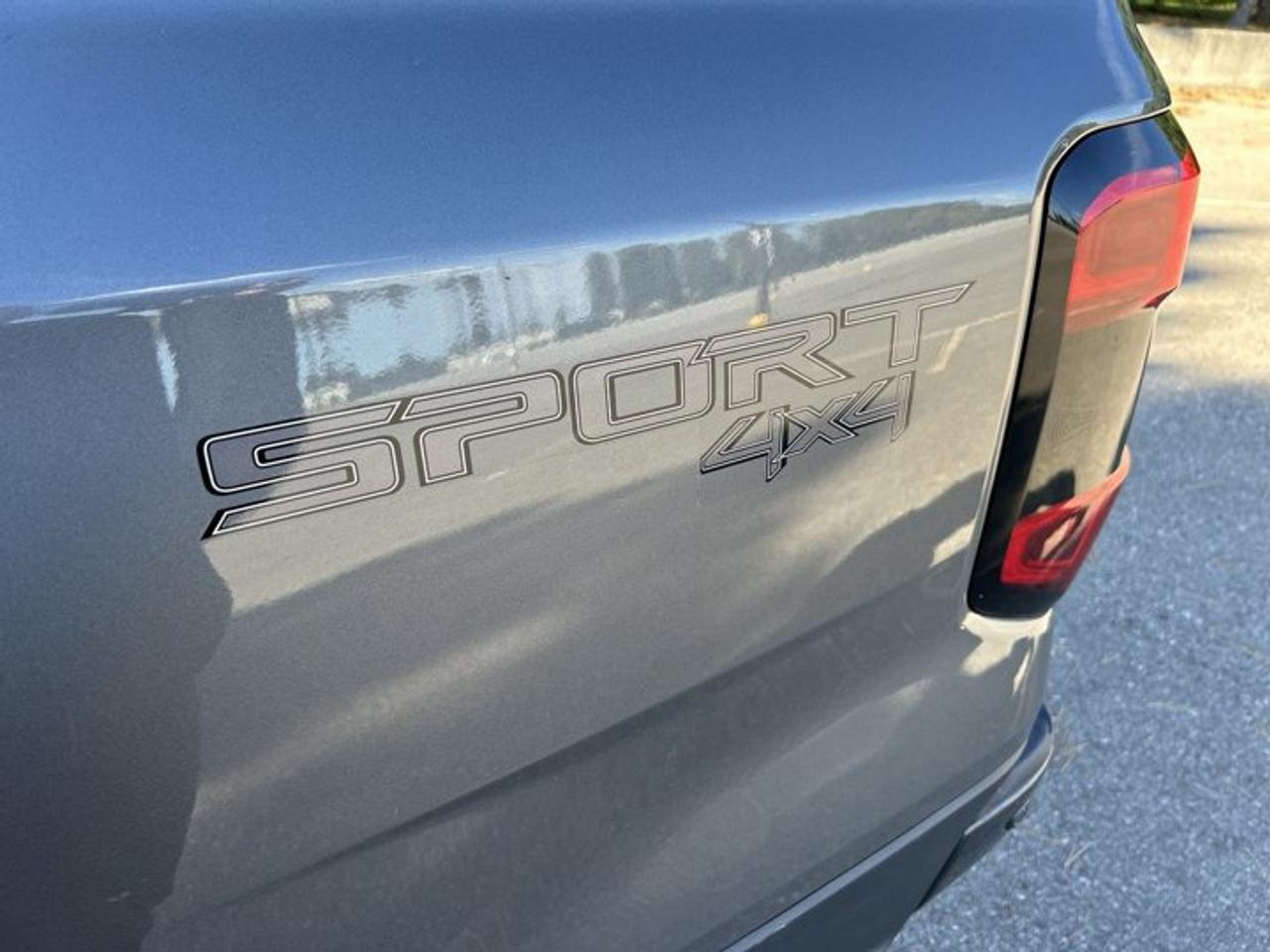 2024 Ford Ranger LARIAT Sport SuperCrew 5' Box 4WD | Leather Seats Photo