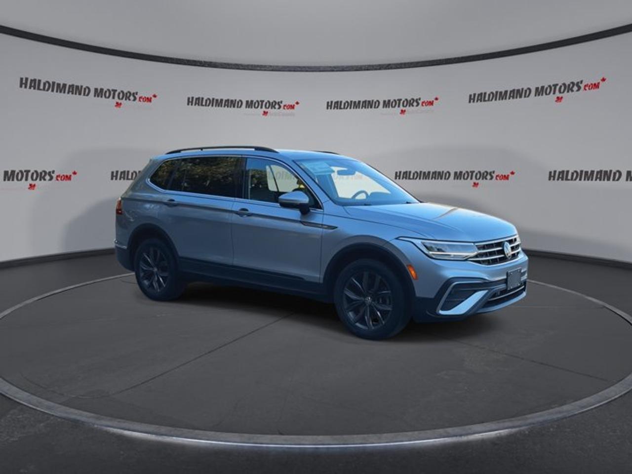 2022 Volkswagen Tiguan Comfortline 4WD | No Accidents | Pano. Sunroof Photo5