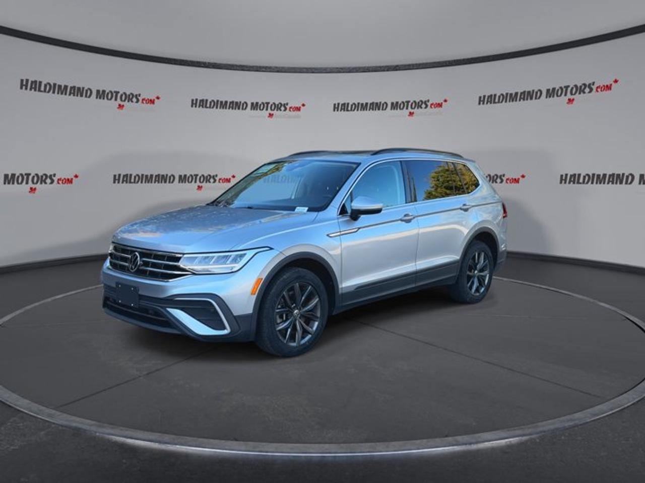 2022 Volkswagen Tiguan Comfortline 4WD | No Accidents | Pano. Sunroof Photo
