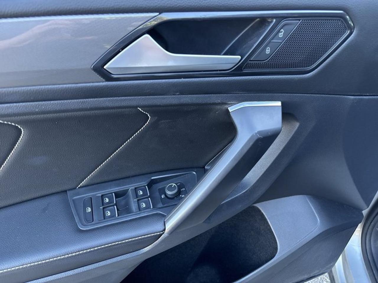 2022 Volkswagen Tiguan Comfortline 4WD | No Accidents | Pano. Sunroof Photo