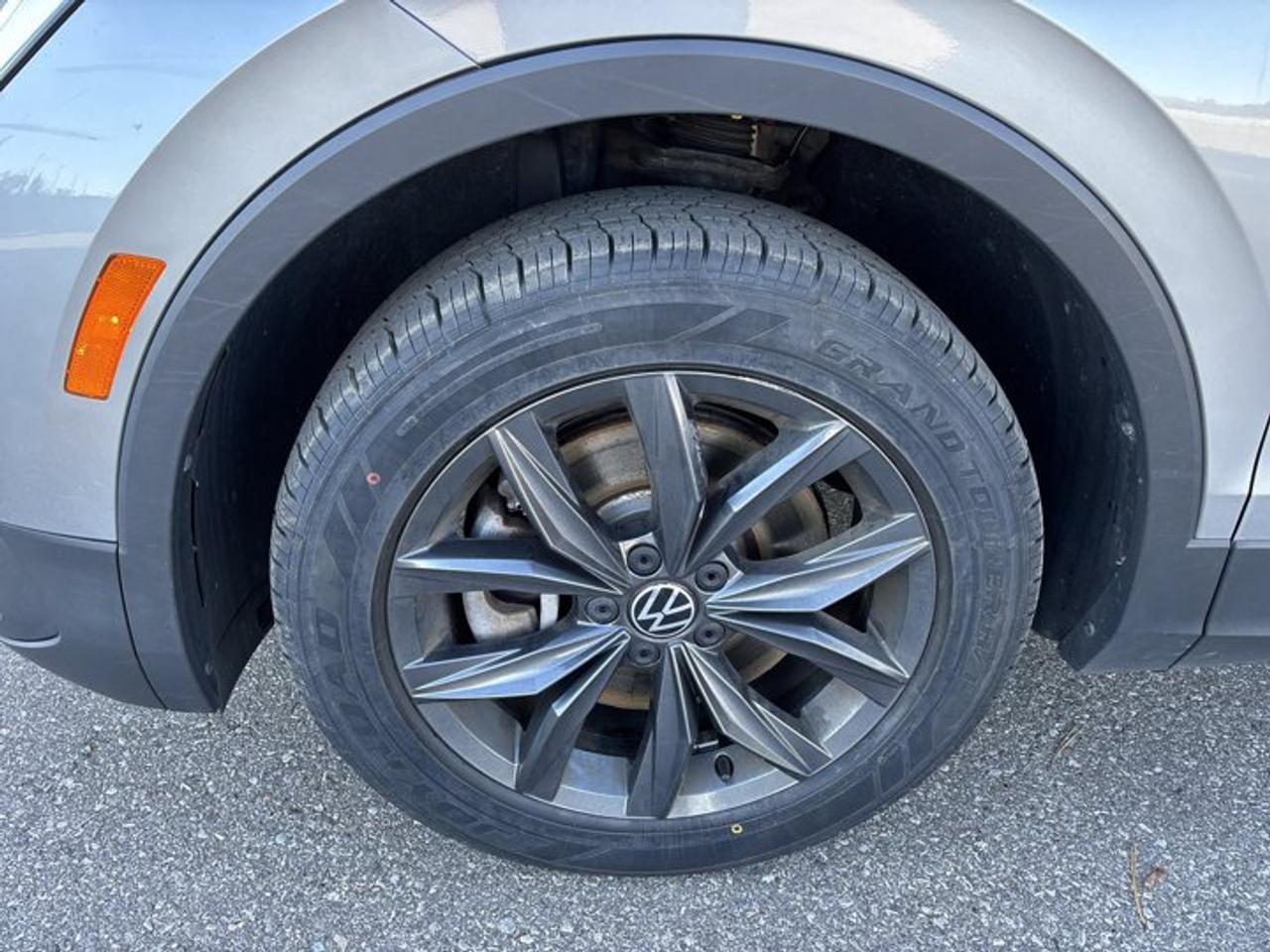 2022 Volkswagen Tiguan Comfortline 4WD | No Accidents | Pano. Sunroof Photo